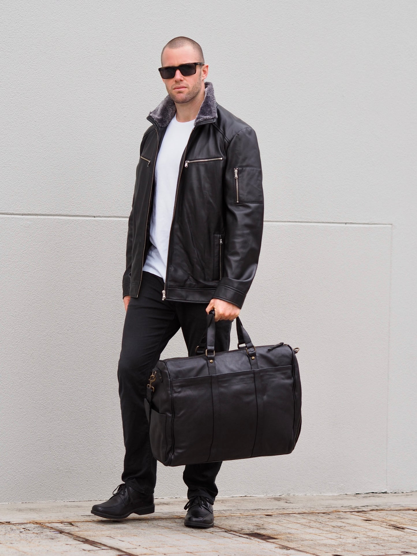 Charlie Unisex Overnighter Leather Bag | Black | Pre-order